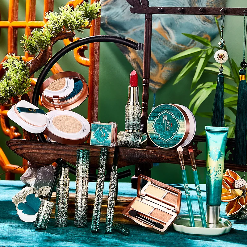 13 Piece Makeup Kit Set, Cosme - Beauty Book Makeup Kit recension och pris