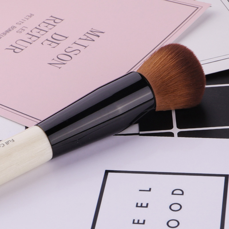 Powder Makeup Brush Wood Handl - Concealer Full Coverage recension och pris