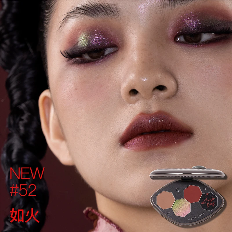 Girlcult 4 Color Eyeshadow Pal - Beauty Book Makeup Kit recension och pris