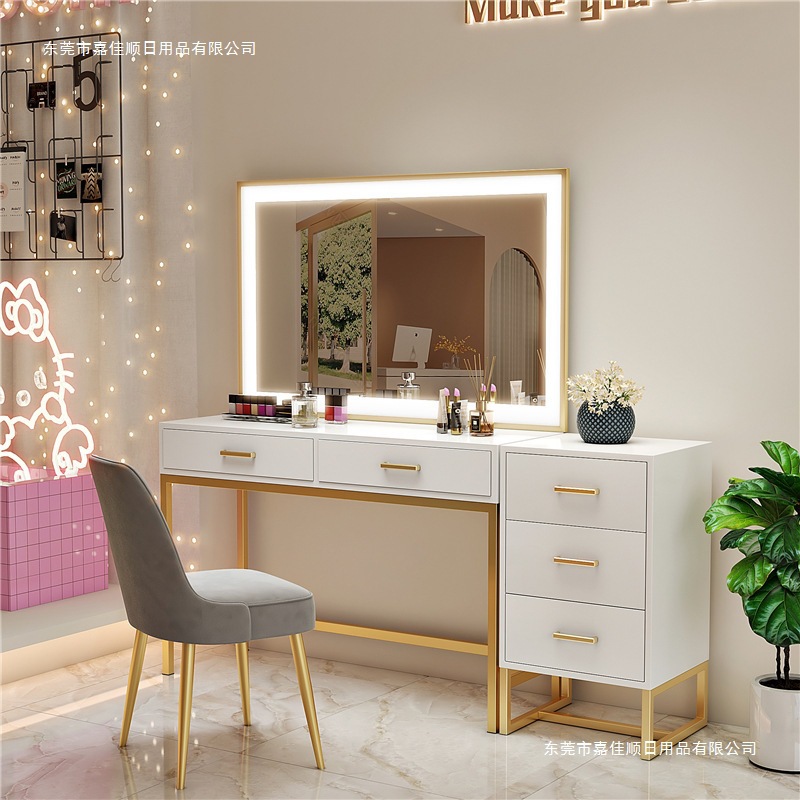 Nail art makeup artist studio  - Beauty Makeup Studio recension och pris